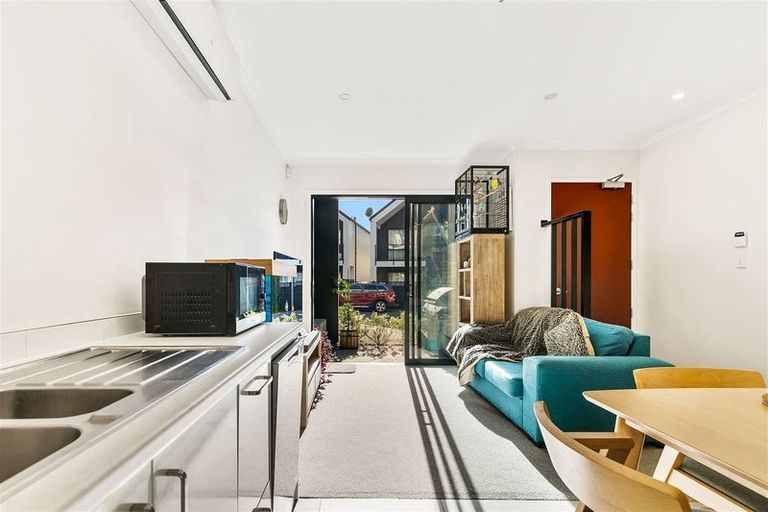 Photo of property in 64 Rangihina Road, Hobsonville, Auckland, 0616
