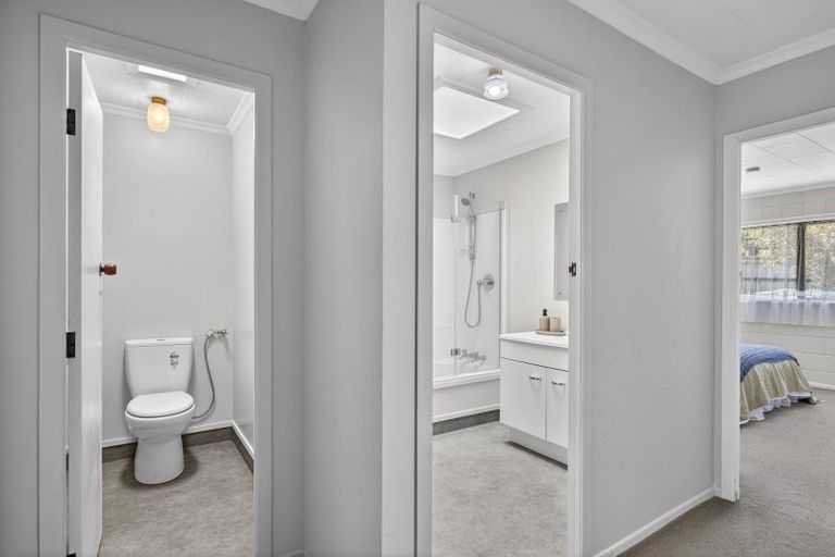 Photo of property in 5a Tahurangi Place, Spotswood, New Plymouth, 4310