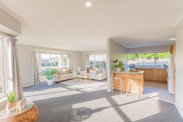 Photo of property in 13 Sunburst Court, Paraparaumu Beach, Paraparaumu, 5032