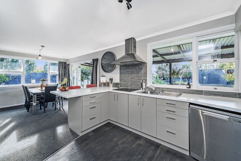 Photo of property in 6 Clayton Road, Amberley, 7410