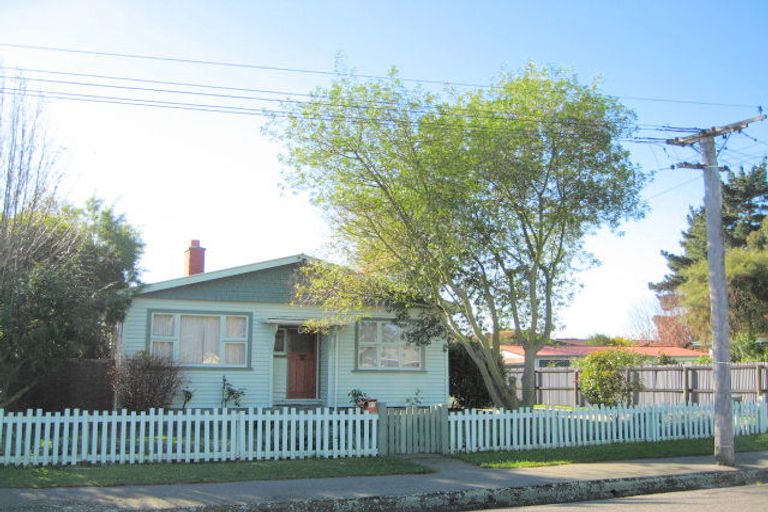 Photo of property in 688c Main North Road, Belfast, Christchurch, 8051