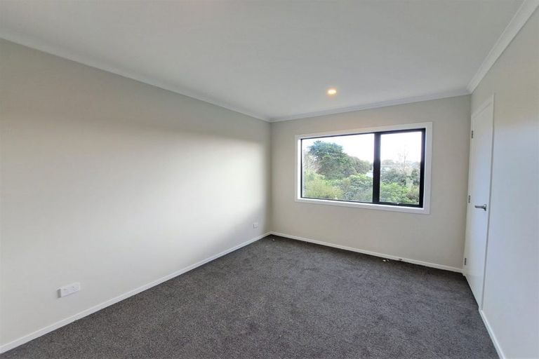 Photo of property in 2/125b Metcalfe Road, Ranui, Auckland, 0612