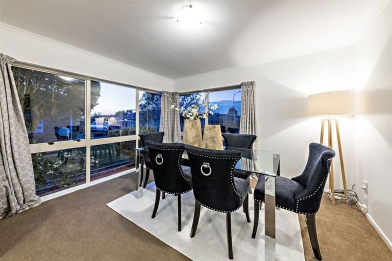Photo of property in 21 Crescent Hills Court, Northpark, Auckland, 2013