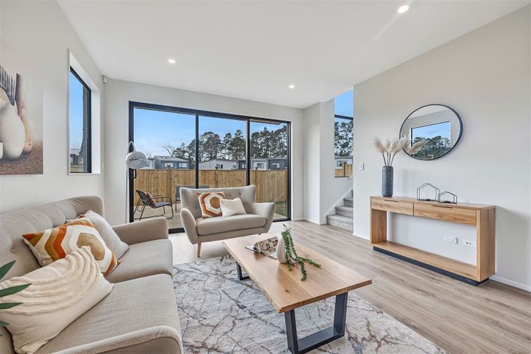 Photo of property in 16 Zadar Street, Kumeu, 0810