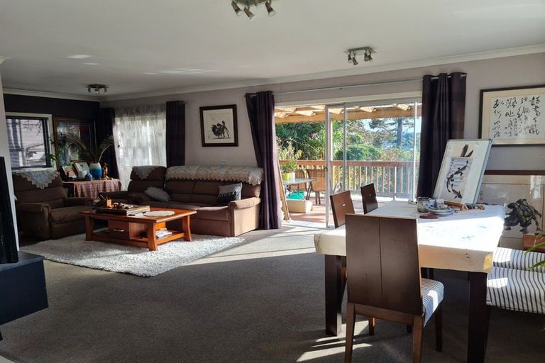 Photo of property in 1/103 Carlisle Road, Torbay, Auckland, 0632