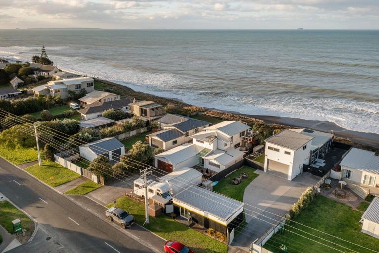 Photo of property in 65 Pukehina Parade, Pukehina, Te Puke, 3189