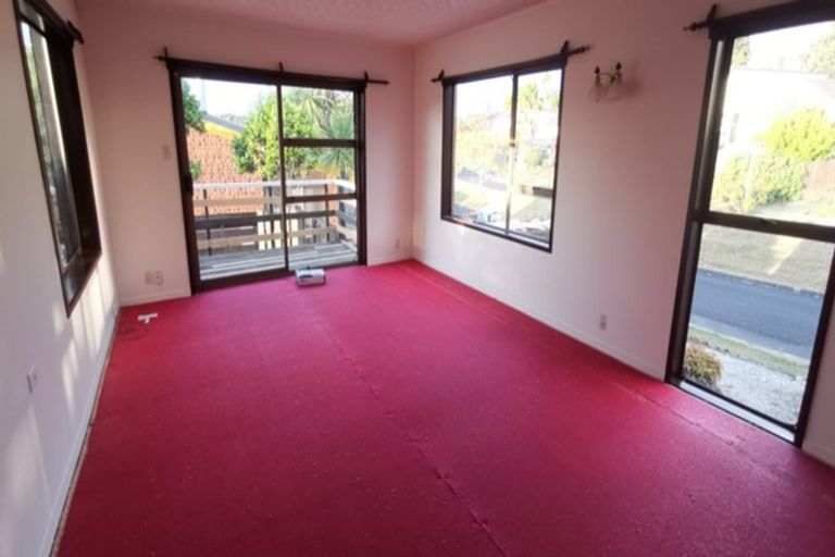 Photo of property in 46 Kennedy Avenue, Forrest Hill, Auckland, 0620