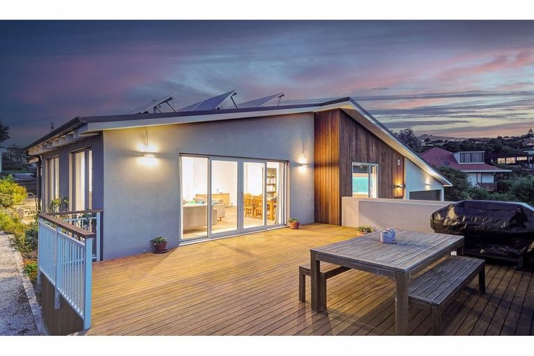 Photo of property in 109 Soleares Avenue, Mount Pleasant, Christchurch, 8081