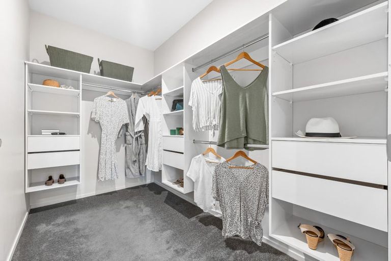 Photo of property in 3 Tarras Road, Kumeu, 0810