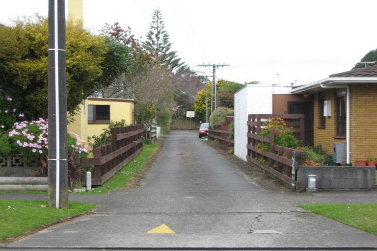 Photo of property in 31h Wallath Road, Westown, New Plymouth, 4310