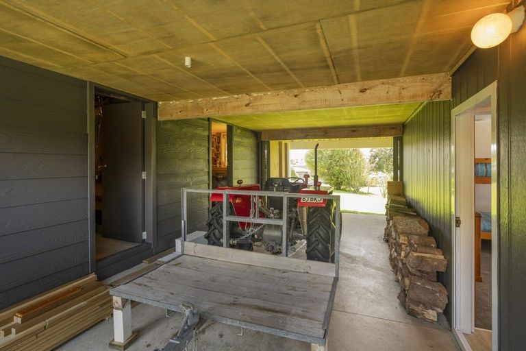 Photo of property in 4 Grierson Close, Hahei, Whitianga, 3591