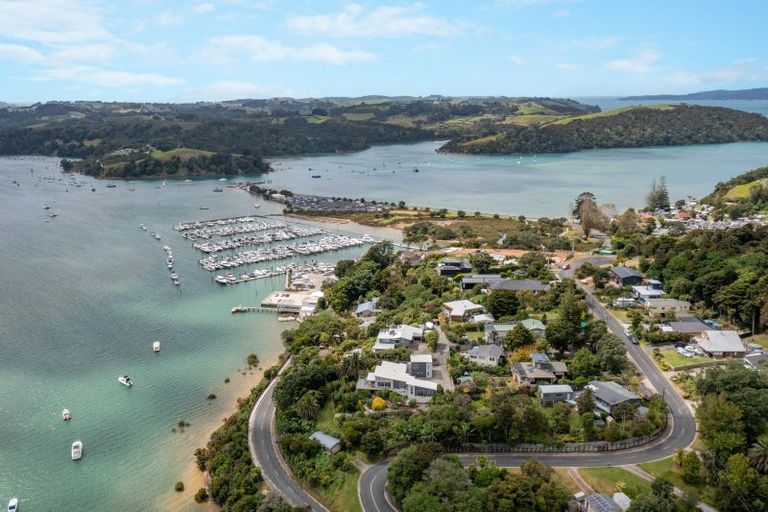 Photo of property in 5 Kanuka Road, Sandspit, Warkworth, 0982