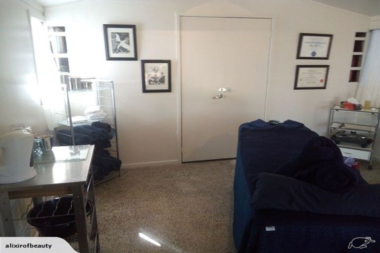 Photo of property in 68 Kemp Road, Kerikeri, 0230