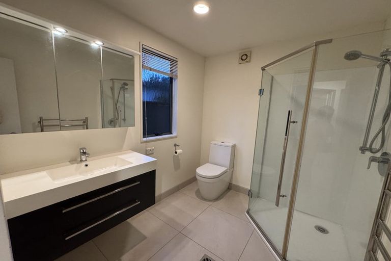 Photo of property in 1/5 Princes Street, Northcote Point, Auckland, 0627