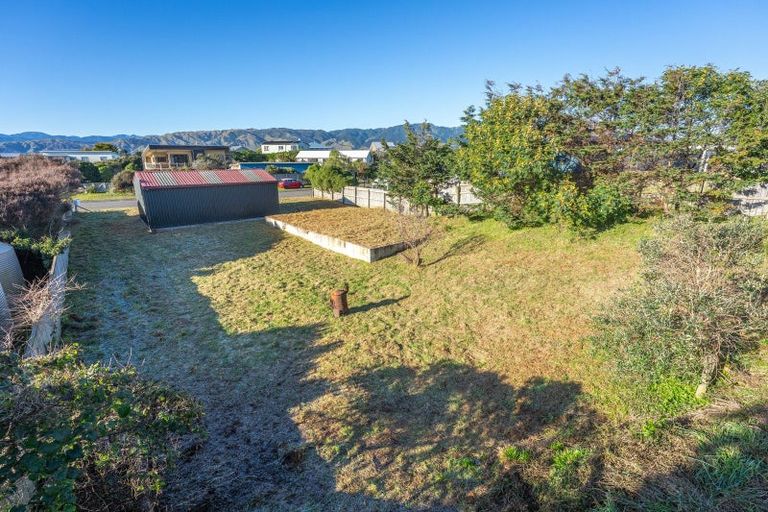 Photo of property in 57 Gawler Street, Te Horo Beach, Otaki, 5581