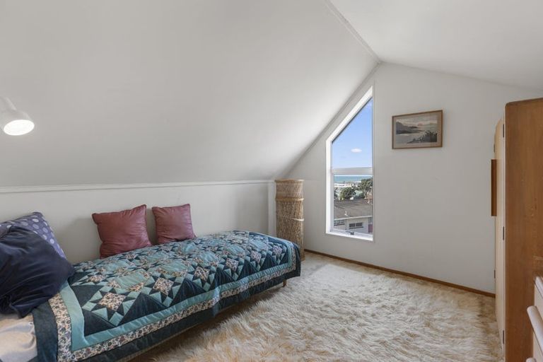 Photo of property in 22 Bayly Road, Moturoa, New Plymouth, 4310