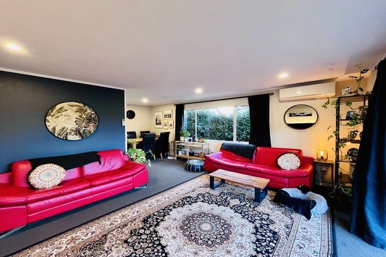 Photo of property in 2/60 Taikata Road, Te Atatu Peninsula, Auckland, 0610