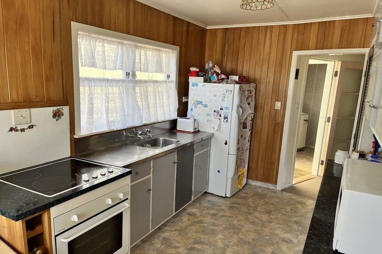 Photo of property in 7 Ross Street, Levin, 5510