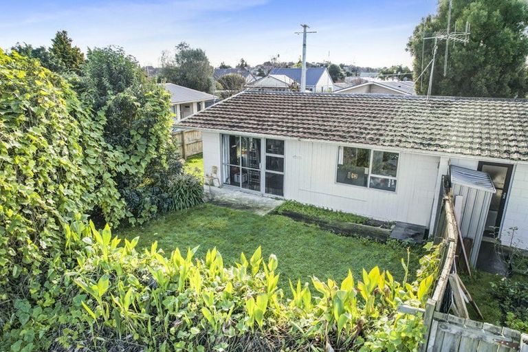 Photo of property in 2/91 Rimu Street, Maeroa, Hamilton, 3200