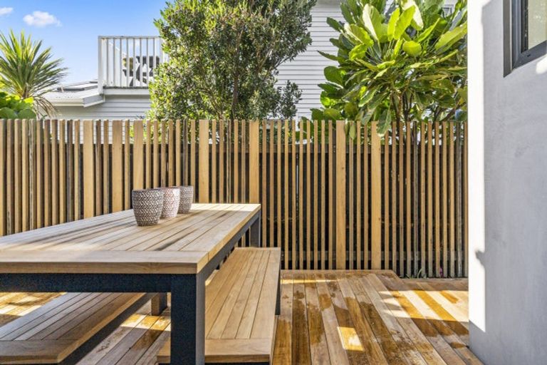 Photo of property in 239 The Esplanade, Petone, Lower Hutt, 5012