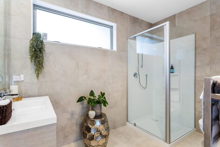 Photo of property in 33 Roundel Crescent, Whenuapai, Auckland, 0618