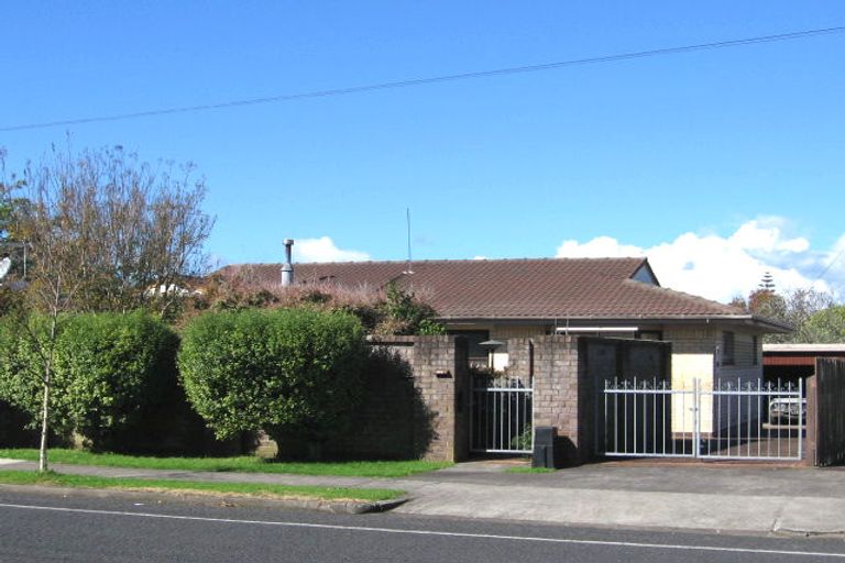 Photo of property in 71 Hutchinsons Road, Bucklands Beach, Auckland, 2014