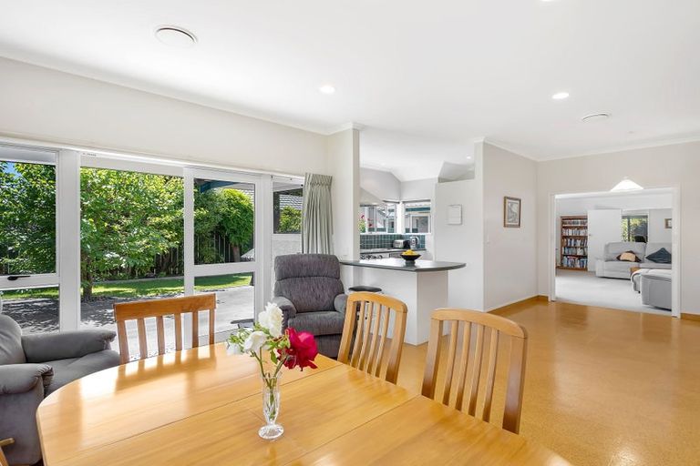 Photo of property in 9 Gresham Place, Taradale, Napier, 4112