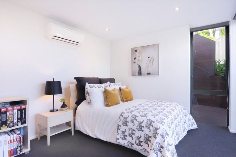 Photo of property in 24d Mandalay Terrace, Khandallah, Wellington, 6035