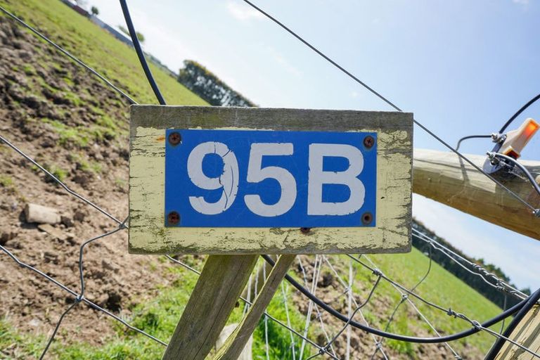 Photo of property in 95b Wallacetown Lorneville Highway, Lorneville, Invercargill, 9874