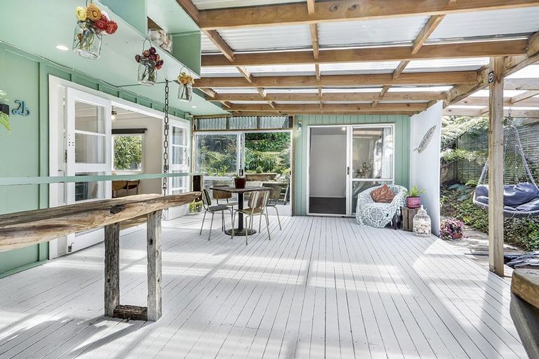 Photo of property in 2b Browns Drive, Waihi Beach, 3611