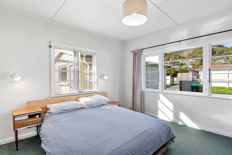 Photo of property in 1/32 Taupata Street, Stoke, Nelson, 7011