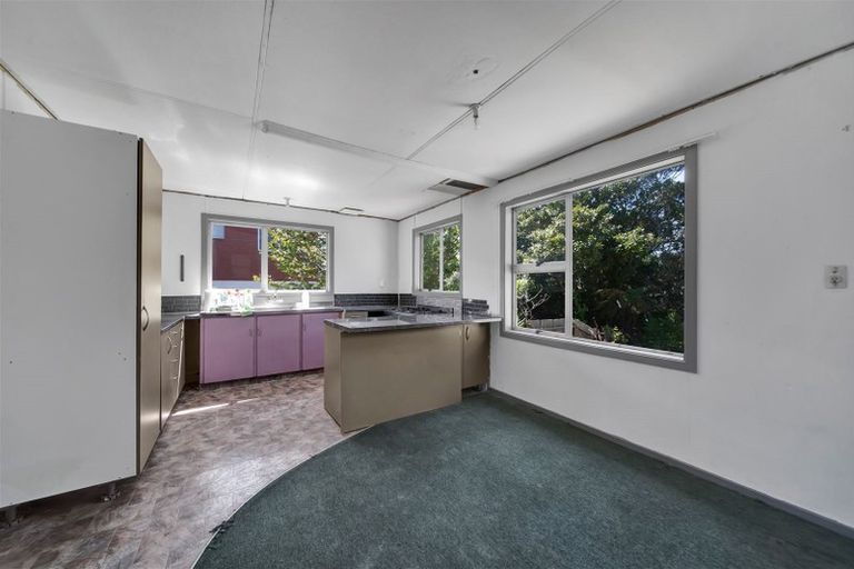 Photo of property in 28 Camellia Avenue, Bell Block, New Plymouth, 4312