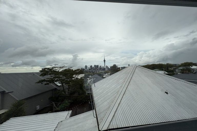 Photo of property in 16 Ryle Street, Freemans Bay, Auckland, 1011