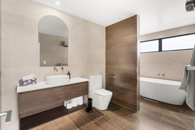 Photo of property in 1/39 Webb Street, St Albans, Christchurch, 8014