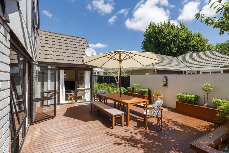 Photo of property in 8a Moerangi Street, West End, Palmerston North, 4410