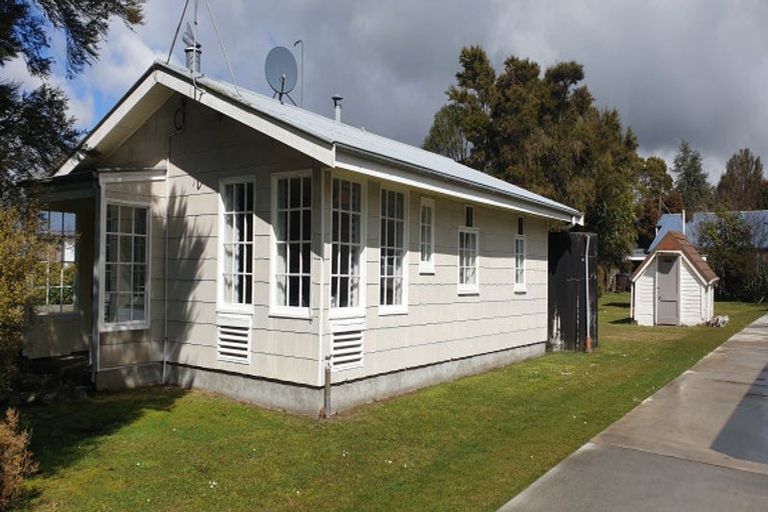 Photo of property in 6 Koura Street, Turangi, 3334
