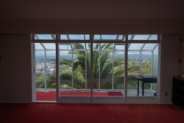 Photo of property in 12 Maple Grove, Kingston, Wellington, 6021