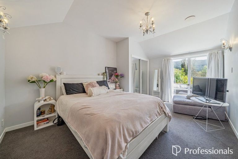 Photo of property in 20 Barton Road, Heretaunga, Upper Hutt, 5018