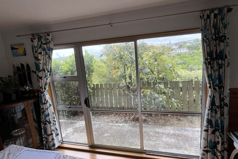 Photo of property in 34 Mark Avenue, Paparangi, Wellington, 6037