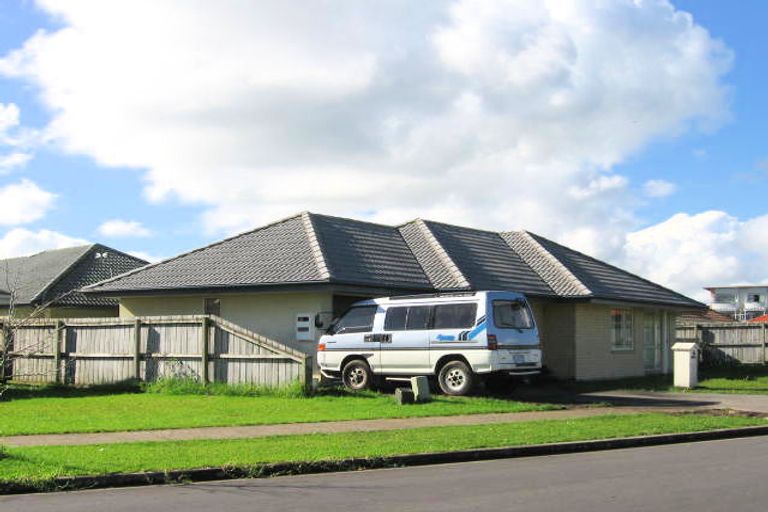 Photo of property in 205 Te Irirangi Drive, Flat Bush, Auckland, 2019