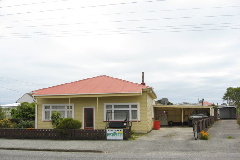 Photo of property in 23 Pakington Street, Westport, 7825