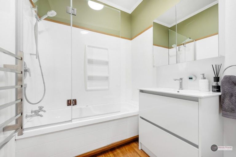 Photo of property in 31 Wainui Road, Waiwhetu, Lower Hutt, 5010