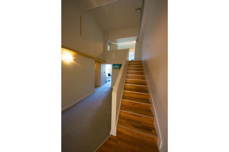 Photo of property in Stadium Garden Flats, 117/107 Thorndon Quay, Pipitea, Wellington, 6011