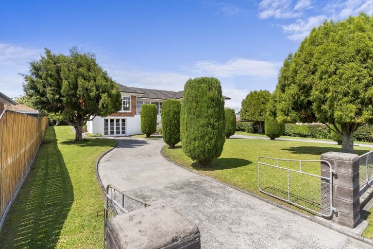 Photo of property in 100 Palmers Road, Clendon Park, Auckland, 2103
