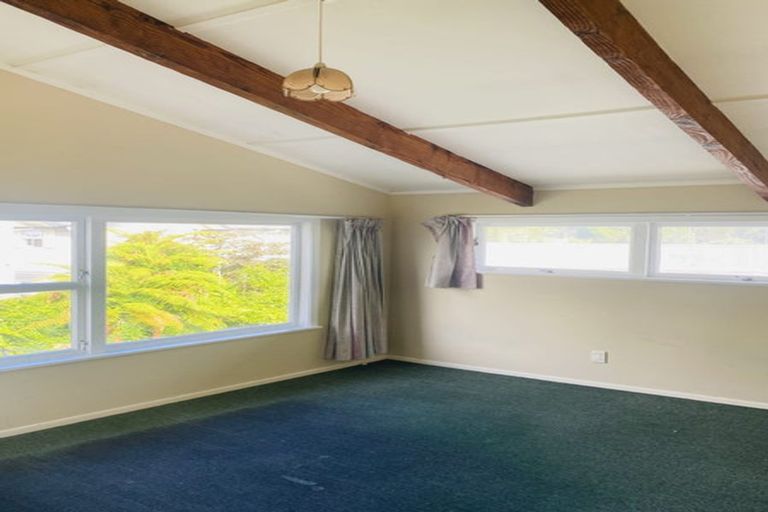 Photo of property in 81 Carrington Avenue, Silverdale, Hamilton, 3216