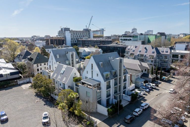 Photo of property in 4/41 Cambridge Terrace, Christchurch Central, Christchurch, 8013