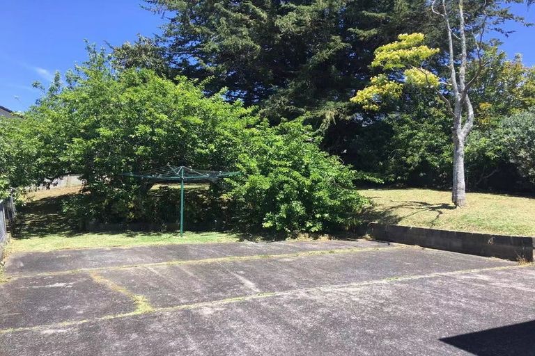 Photo of property in 23 Sheridan Drive, New Lynn, Auckland, 0600