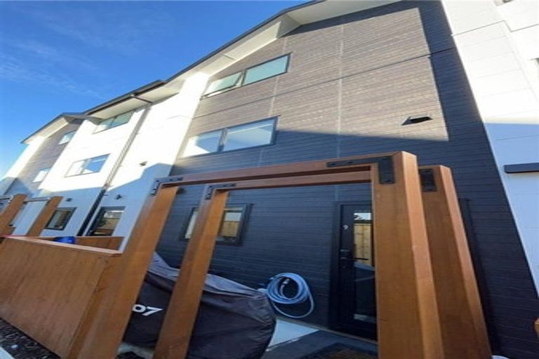 Photo of property in 9/24 Yeovil Road, Te Atatu Peninsula, Auckland, 0610