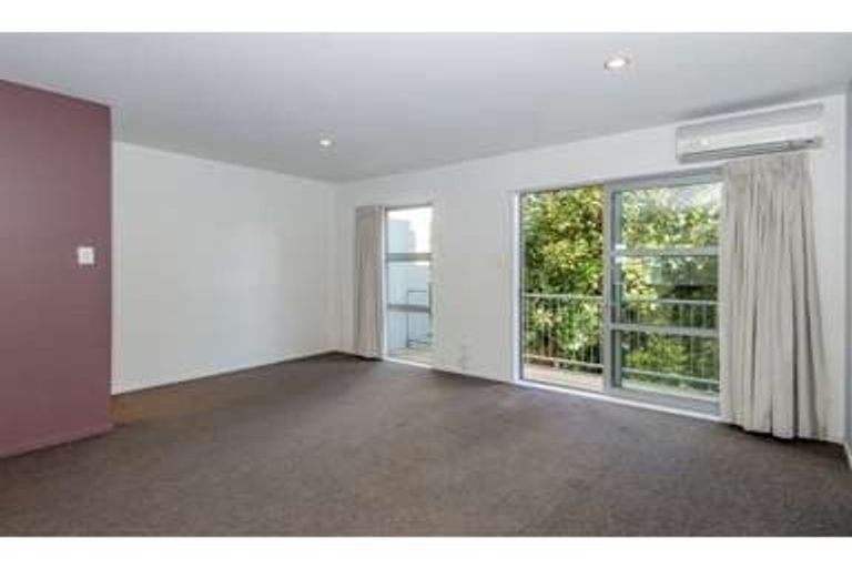 Photo of property in 2/62 Burke Street, Addington, Christchurch, 8024