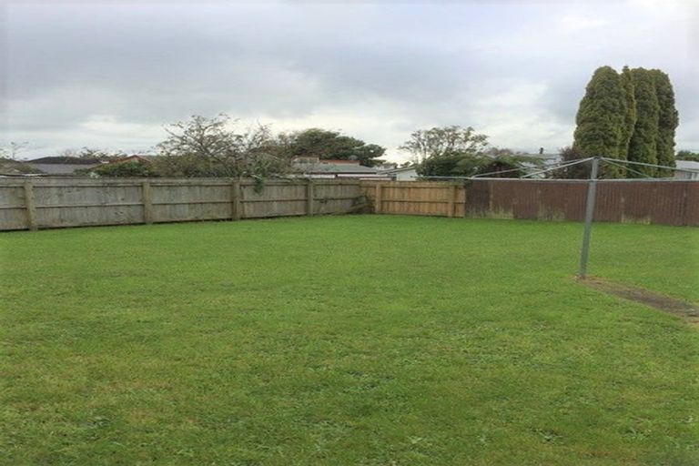 Photo of property in 39 Middlesex Street, Levin, 5510